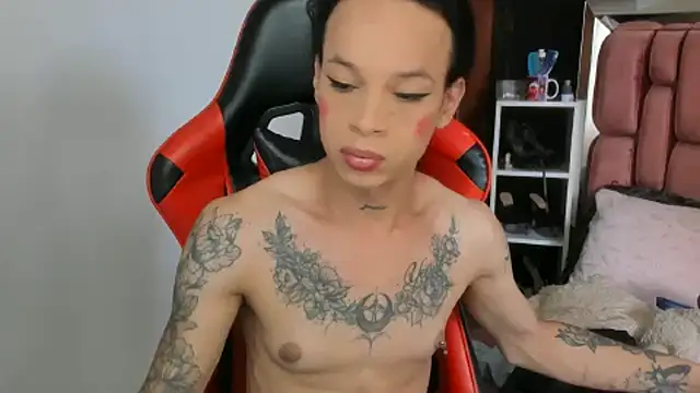 Snapshot of sara_slut21 chatting on 03-22-25, 12:46 sara slut21 online show from 03-22-25, 12:46