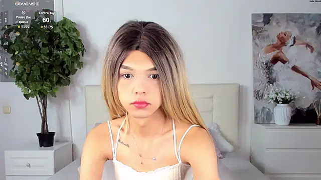 MadonnaRossi online show from 03-20-26, 09:30