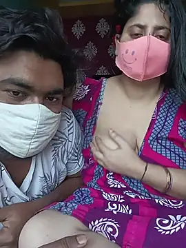 Snapshot of indiancouple659 chatting on 03-04-26, 06:41 indiancouple659 online show from 03-04-26, 06:41