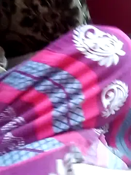 Snapshot of indiancouple659 chatting on 03-19-26, 07:56 indiancouple659 online show from 03-19-26, 07:56