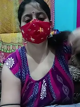 Snapshot of indiancouple659 chatting on 04-01-26, 02:14 indiancouple659 online show from 04-01-26, 02:14