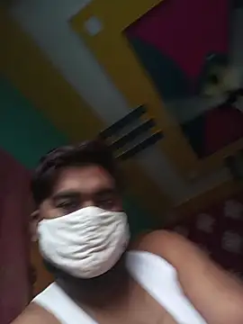 Snapshot of indiancouple659 chatting on 04-09-26, 06:41 indiancouple659 online show from 04-09-26, 06:41