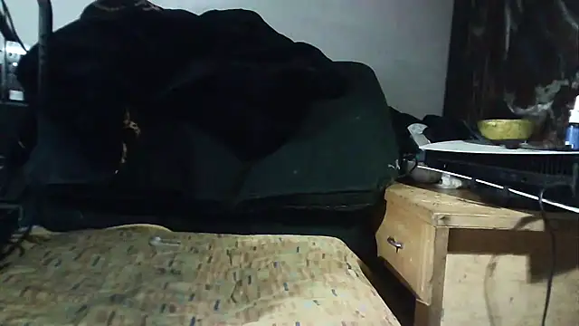 Snapshot of lovehairymature90 chatting on 02-05-26, 12:26 lovehairymature90 online show from 02-05-26, 12:26