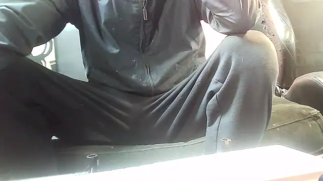 Snapshot of lovehairymature90 chatting on 02-18-26, 12:45 lovehairymature90 online show from 02-18-26, 12:45