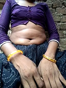 Snapshot of Sonam_mehta chatting on 07-19-26, 09:35 Sonam mehta online show from 07-19-26, 09:35