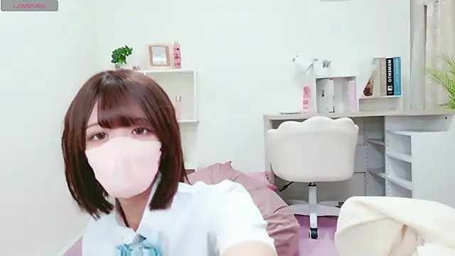 Reina Fcup online show from 05-16-26, 09:17