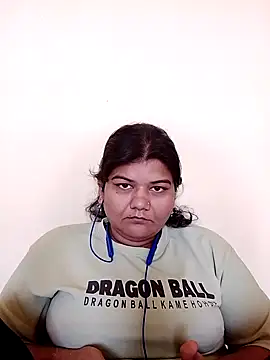 Snapshot of Meenu_tiwari chatting on 10-11-25, 08:13 Meenu tiwari online show from 10-11-25, 08:13