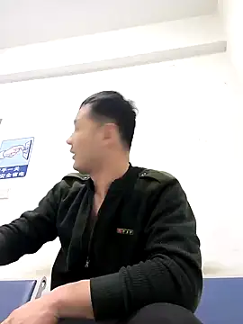 huanhuanaaaaa online show from 12-05-25, 04:03