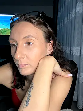 Emilia Mausi online show from 12-01-25, 10:04