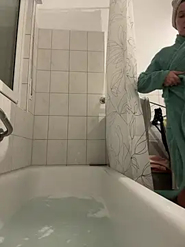 Emilia Mausi online show from 03-12-26, 08:26