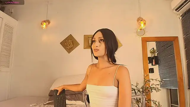 Aleexiiaa online show from 07-22-26, 04:04