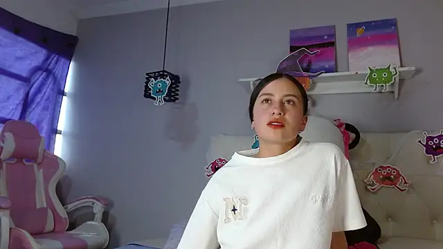 Zaaida  online show from 11-01-25, 03:47