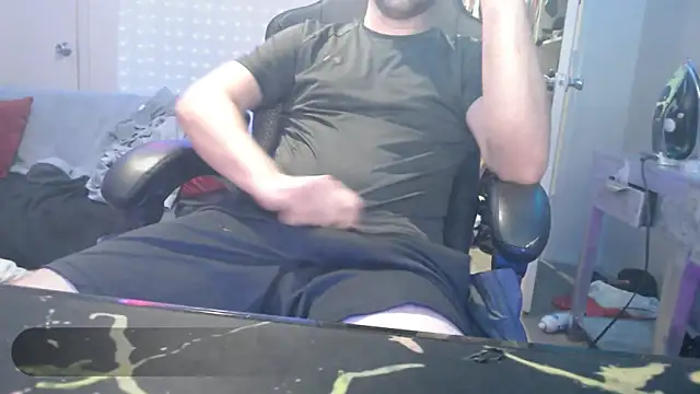 TypicalDepot5 online show from 04-05-26, 05:15