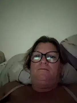 Delphineben online show from 09-28-25, 07:08