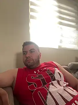 Snapshot of raulgzz4 chatting on 06-15-26, 04:53 raulgzz4 online show from 06-15-26, 04:53
