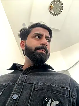 hottestboy03 online show from 12-17-25, 07:58