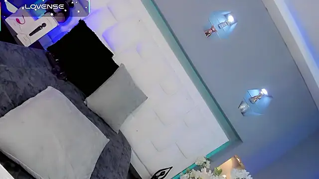 Ariia-janee online show from 02-16-26, 05:03