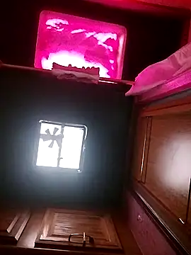 Snapshot of Dirtywhitebitch5150 chatting on 09-19-25, 01:18 Dirtywhitebitch5150 online show from 09-19-25, 01:18