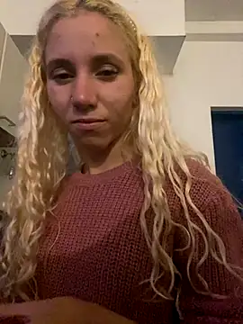 Snapshot of Bruna551 chatting on 11-01-25, 10:34 Bruna551 online show from 11-01-25, 10:34