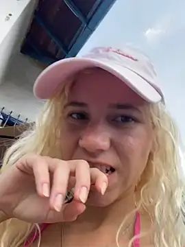 Bruna551 online show from 04-05-26, 03:53