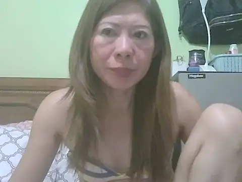 Snapshot of Sexyjenny4u chatting on 09-14-25, 09:36 Sexyjenny4u online show from 09-14-25, 09:36