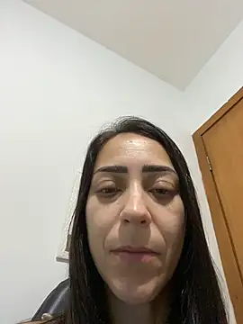 lucioliveira online show from 06-11-26, 01:31