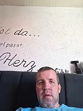 Snapshot of Spritser1980 chatting on 07-16-26, 06:52 Spritser1980 online show from 07-16-26, 06:52