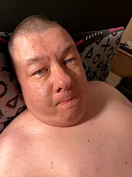 Snapshot of Tornado2007 chatting on 11-29-25, 07:50 Tornado2007 online show from 11-29-25, 07:50