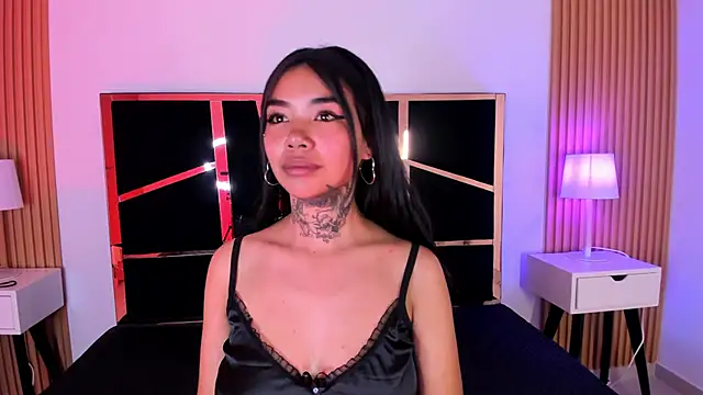 Snapshot of Celeeste18 chatting on 11-04-25, 02:32 Celeeste18 online show from 11-04-25, 02:32