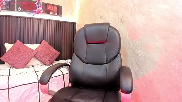 dark  nymph online show from 09-17-25, 12:29