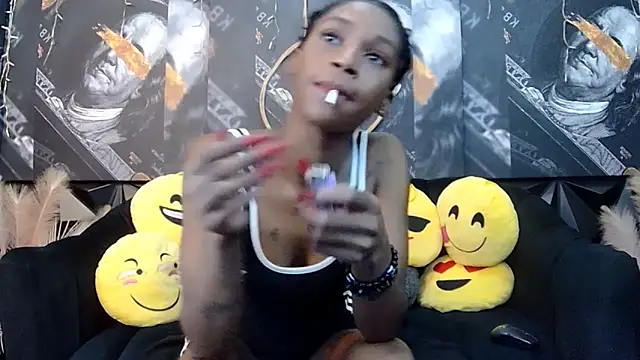 Lilmisbaddyxxx online show from 02-19-26, 05:20