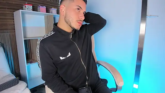 Axel grey  online show from 09-18-25, 12:18