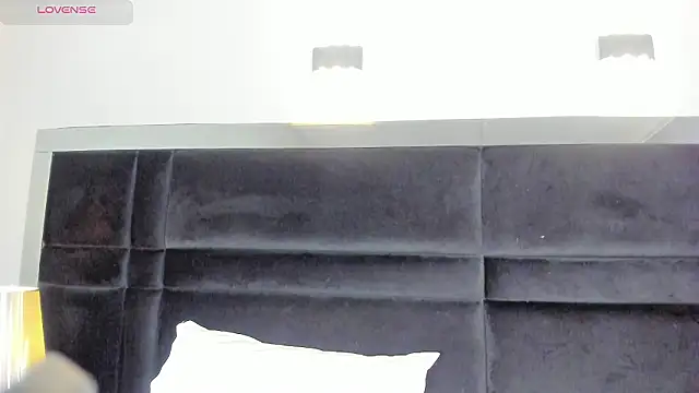 CarolineLee  online show from 02-05-26, 10:36