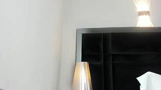 CarolineLee  online show from 03-18-26, 10:35