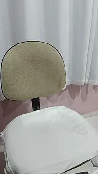  SexyPetite  online show from 04-10-26, 05:45