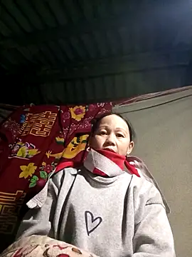 Snapshot of MaiHoa69 chatting on 11-22-25, 01:10 MaiHoa69 online show from 11-22-25, 01:10