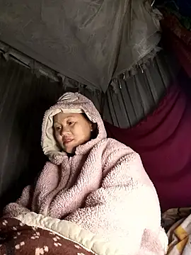 Snapshot of MaiHoa69 chatting on 01-07-26, 01:57 MaiHoa69 online show from 01-07-26, 01:57