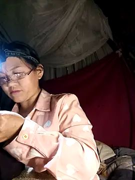 Snapshot of MaiHoa69 chatting on 02-24-26, 02:26 MaiHoa69 online show from 02-24-26, 02:26