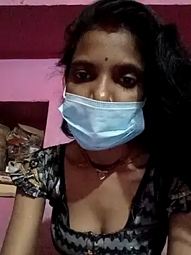 Snapshot of Shakshi_ji chatting on 10-12-25, 03:33 Shakshi ji online show from 10-12-25, 03:33