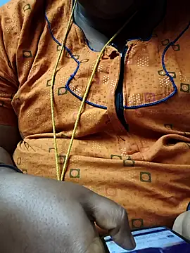 Snapshot of TAMIL_ELAKKIYA chatting on 12-19-25, 08:38 TAMIL ELAKKIYA online show from 12-19-25, 08:38