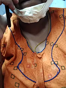 Snapshot of TAMIL_ELAKKIYA chatting on 02-09-26, 06:06 TAMIL ELAKKIYA online show from 02-09-26, 06:06