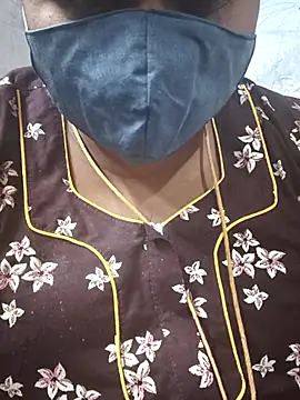 Snapshot of TAMIL_ELAKKIYA chatting on 02-22-26, 05:00 TAMIL ELAKKIYA online show from 02-22-26, 05:00