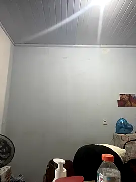 Snapshot of Marysouzaa chatting on 09-26-25, 05:50 Marysouzaa online show from 09-26-25, 05:50