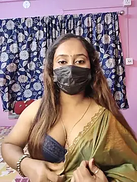 Snapshot of Cute-lusi chatting on 06-26-26, 07:18 Cute-lusi online show from 06-26-26, 07:18
