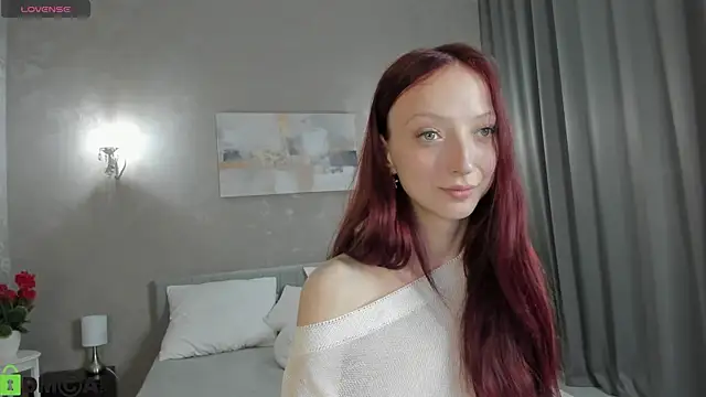 Snapshot of Daria_J chatting on 06-20-26, 04:04 Daria J online show from 06-20-26, 04:04