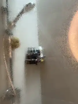 Snapshot of auriangel chatting on 02-14-26, 12:40 auriangel online show from 02-14-26, 12:40