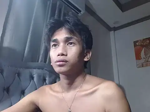 charlie0728 online show from 09-12-25, 09:53