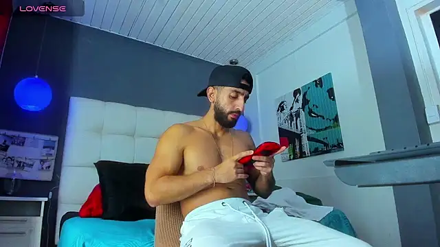 Yiyo10  online show from 02-03-26, 06:22