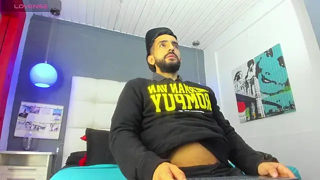 Yiyo10  online show from 02-04-26, 04:29