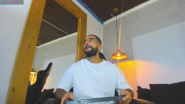 Yiyo10  online show from 03-16-26, 08:35